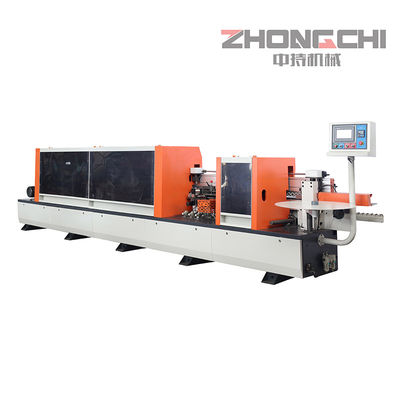 Macchina automatica per la bandazione dei bordi con macchina per il taglio degli angoli